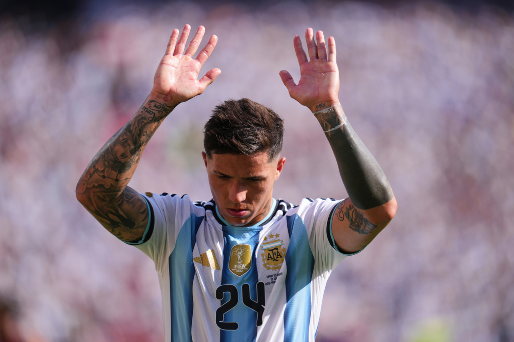 FILE - Argentina's Enzo Fernandez leaves the match after receiving a red card during the World Cup final soccer match between Spain and Argentina in East Rutherford, N.J., near New York, Sunday, July 19, 2026. (AP Photo/Abbie Parr,File)