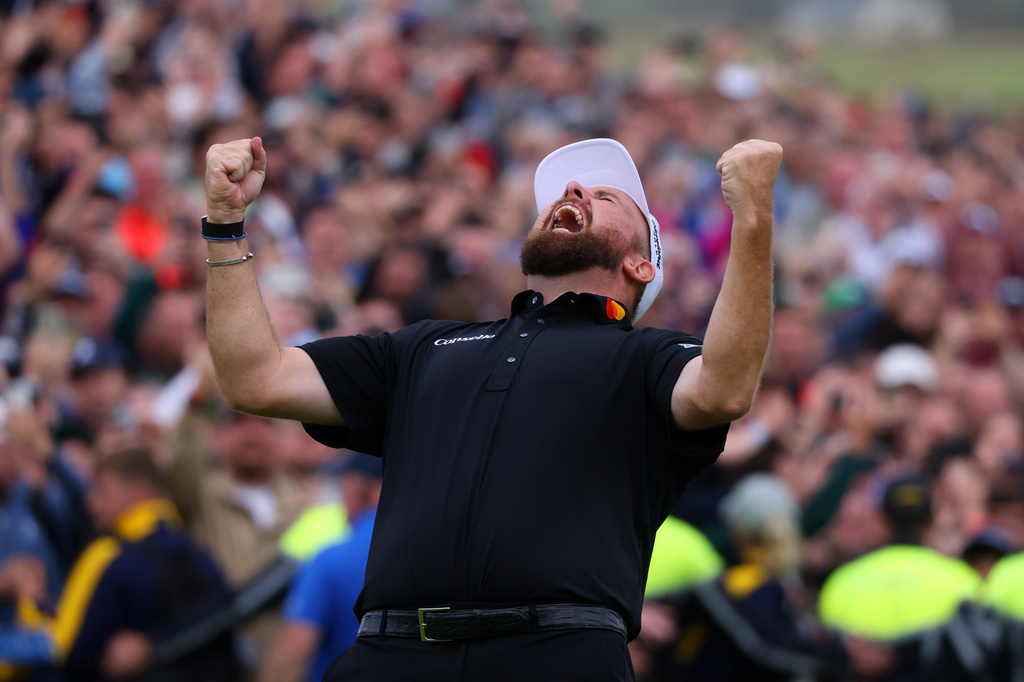 Shane Lowry of Ireland celebrates winning the Irish Open at Trump International Golf Links in Doonbeg, Ireland, Sunday, Sept. 13, 2026.(AP Photo/Peter Morrison)