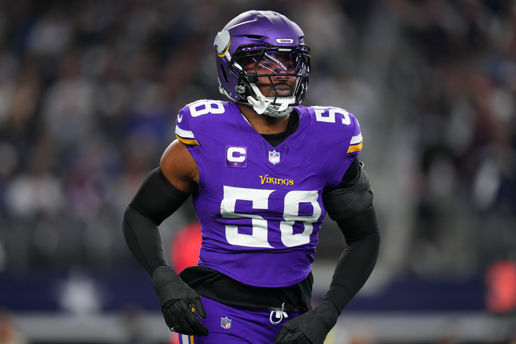 FILE - Minnesota Vikings linebacker Jonathan Greenard (58) rushes off the field during an NFL football game between the Dallas Cowboys and the Minnesota Vikings, Dec. 14, 2025, in Arlington, Texas. (AP Photo/Julio Cortez, File)