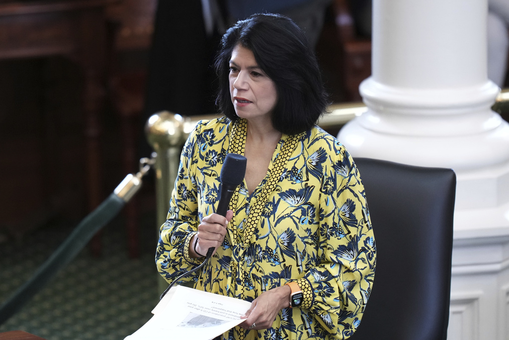 Texas Sen. Carol Alvarado, D-Houston, speaks against a bill on a redrawn U.S. congressional map during a special session in the Senate Chamber at the Texas Capitol in Austin, Texas, Friday, Aug. 22, 2025. (AP Photo/Eric Gay)