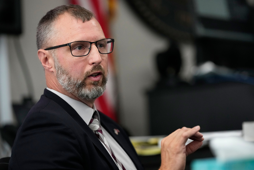 FBI Agent Scott Lawson testifies during a preliminary hearing for accused quadruple murder suspect, Austin Drummond, in court, Thursday, Sept. 4, 2025, in Tiptonville, Tenn. (AP Photo/George Walker IV, Pool)