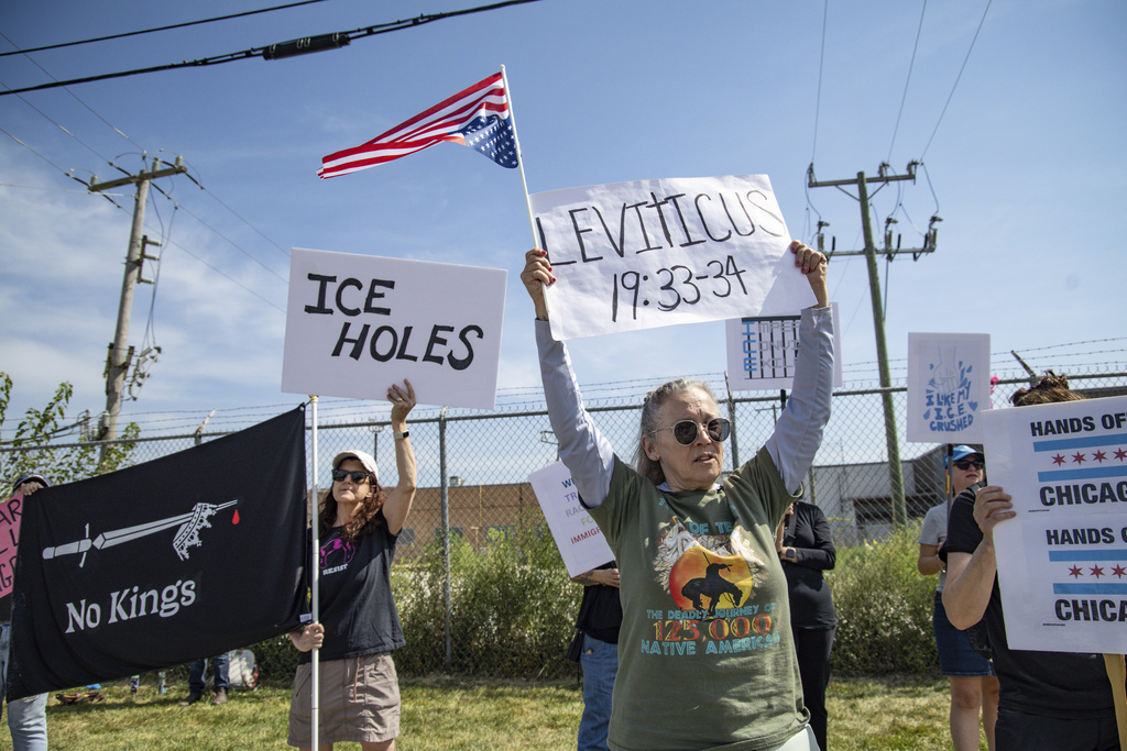 Sherry, middle, protests at the Immigration and Customs Enforcement facility in Broadview on Friday, Sept. 12, 2025. (Dominic Di Palermo/Chicago Tribune via AP)