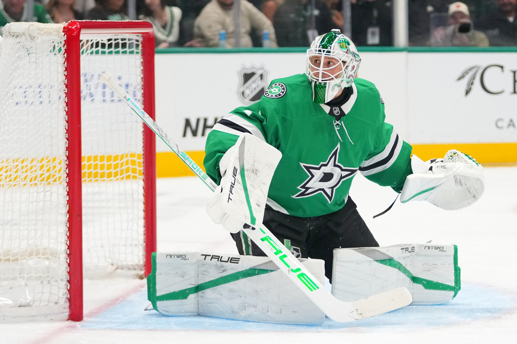 FILE - Dallas Stars goaltender Casey DeSmith (1) guards his net during the second period of an NHL hockey game between the Dallas Stars and the Utah Mammoth, March 16, 2026, in Dallas. (AP Photo/Julio Cortez, File)