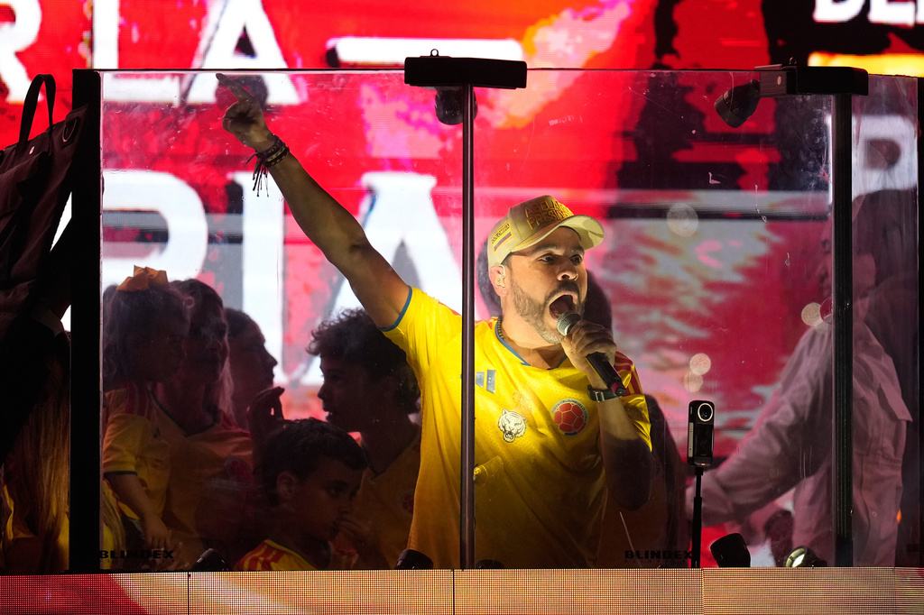 Presidential candidate Abelardo de la Espriella of the Defenders of the Motherland movement addresses supporters after leading the first round of the presidential election and advancing to a runoff in Barranquilla, Colombia, Sunday, May 31, 2026. (AP Photo/Fernando Vergara)