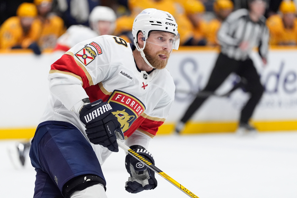 Florida Panthers center Sam Bennett (9) plays during the first period of an NHL hockey game against the Nashville Predators, Monday, Nov. 24, 2025, in Nashville, Tenn. (AP Photo/George Walker IV)