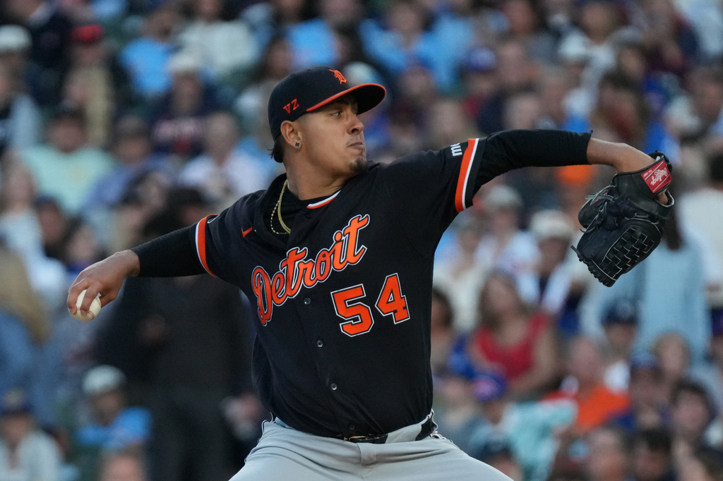 Detroit Tigers pitcher Keider Montero throws the ball against the Chicago Cubs during the first inning of a baseball game, Wednesday, July 22, 2026, in Chicago. (AP Photo/David Banks)