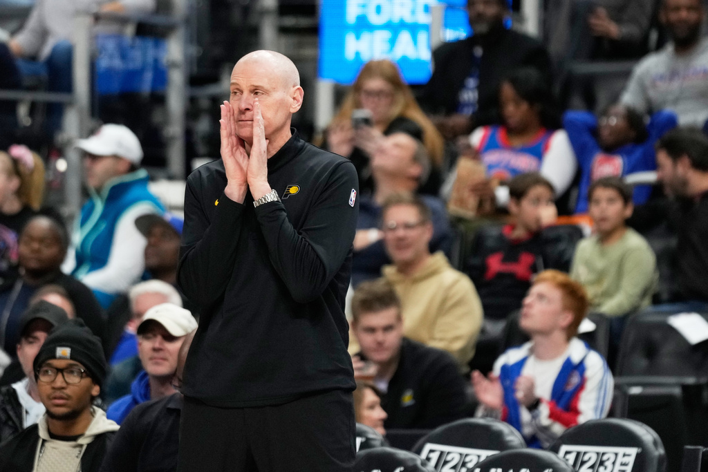 Indiana Pacers head coach Rick Carlisle watches from the sideline during the first half of an NBA basketball game against the Detroit Pistons Monday, Nov. 17, 2025, in Detroit. (AP Photo/Ryan Sun)