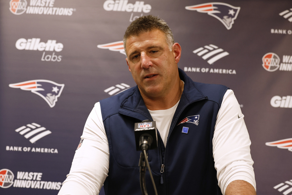 New England Patriots head coach Mike Vrabel speaks to media after a win over the New Orleans Saints in an NFL football game, Sunday, Oct. 12, 2025, in New Orleans. (AP Photo/Butch Dill)