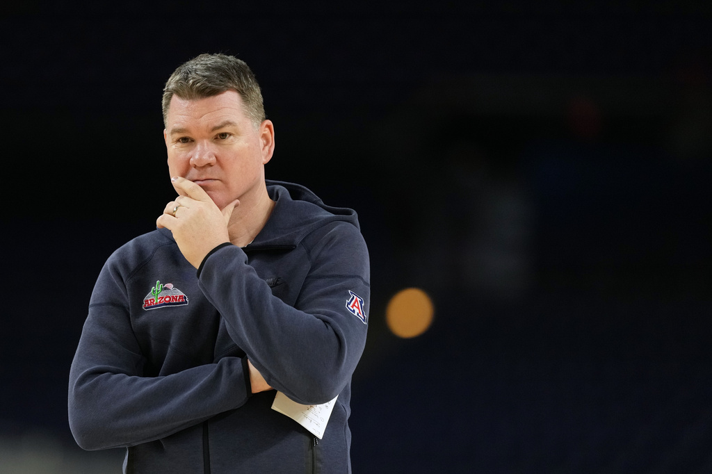 Arizona head coach Tommy Lloyd watches during practice ahead of an NCAA college basketball tournament semifinal game against against Michigan at the Final Four, Friday, April 3, 2026, in Indianapolis. (AP Photo/Michael Conroy)