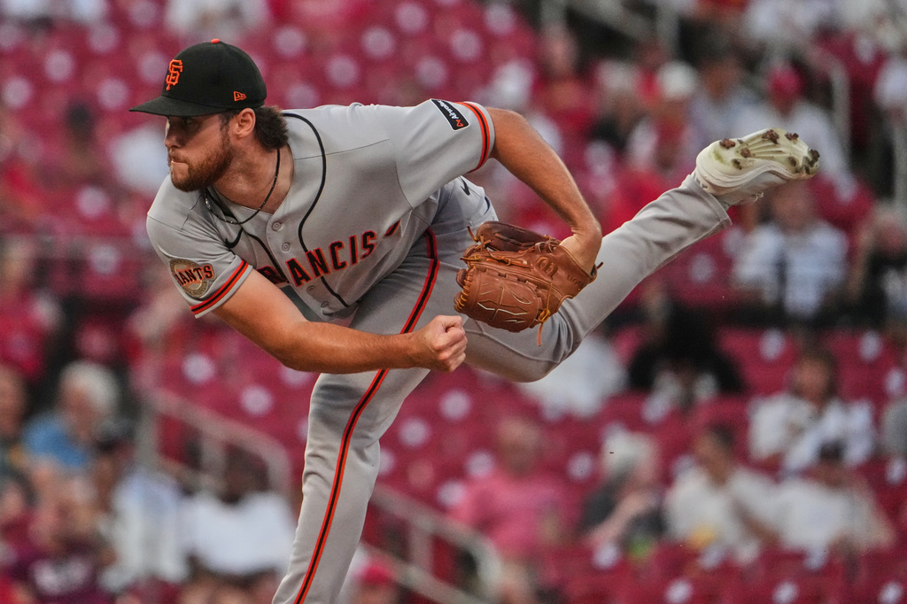 San Francisco Giants pitcher Landen Roupp throws during the first inning of a baseball game against the St. Louis Cardinals Monday, Sept. 14, 2026, in St. Louis. (AP Photo/Jeff Roberson)