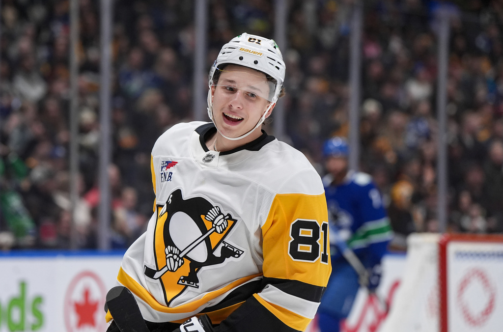 Pittsburgh Penguins' Benjamin Kindel celebrates after his goal against the Vancouver Canucks during second-period NHL hockey game action in Vancouver, British Columbia, Sunday, Jan. 25, 2026. (Darryl Dyck/The Canadian Press via AP)