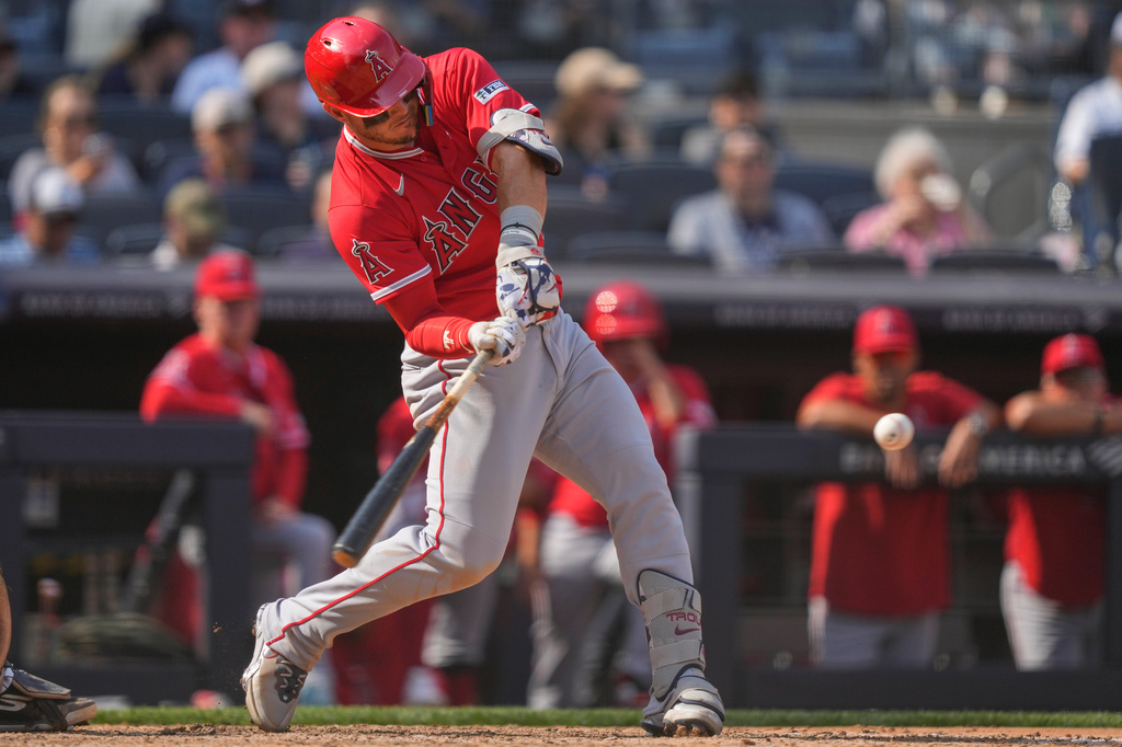 Los Angeles Angels' Mike Trout (27) hits a home run during the seventh inning of a baseball game against the New York Yankees, Thursday, April 16, 2026, in New York. (AP Photo/Yuki Iwamura)