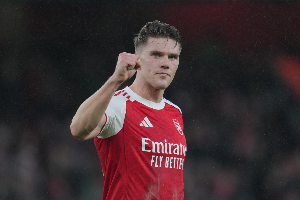 Arsenal's Viktor Gyoekeres reacts after scoring during the English Premier League soccer match between Arsenal and Sunderland in London, England, Saturday, Feb. 7, 2026. (AP Photo/Kin Cheung)