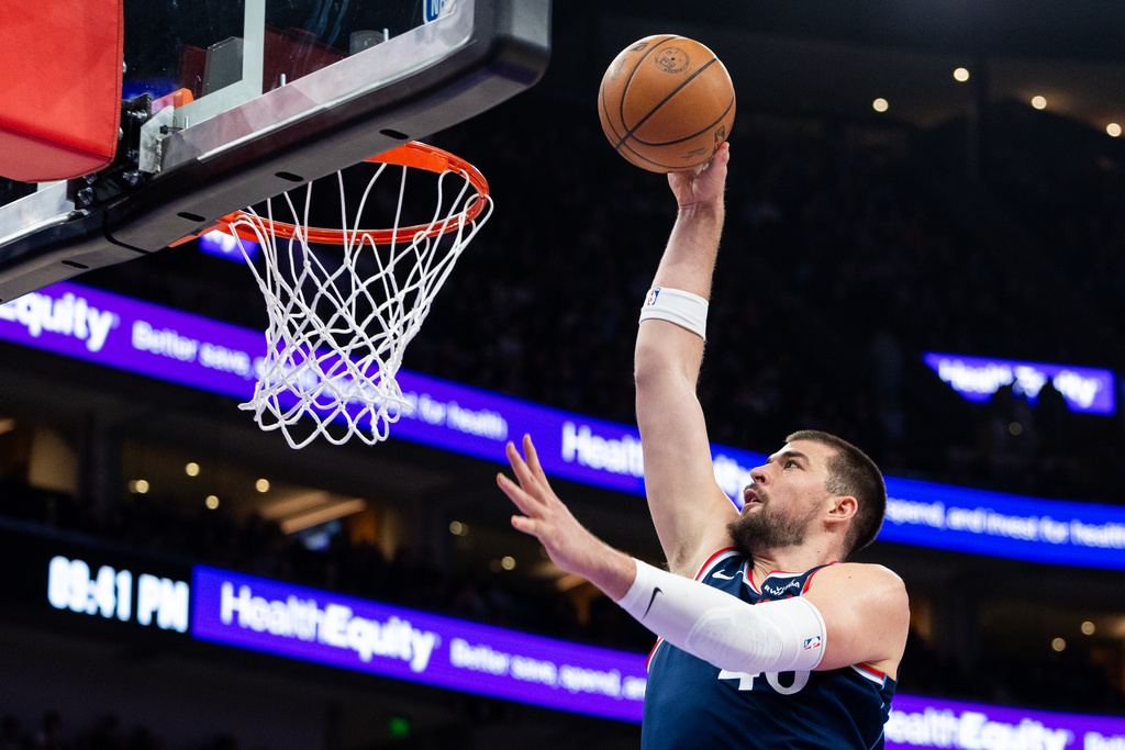 Los Angeles Clippers center Ivica Zubac Dunks during the second half of an NBA basketball game against the Utah Jazz, Tuesday, Jan. 27, 2026, in Salt Lake City. (AP Photo/Anna Fuder)