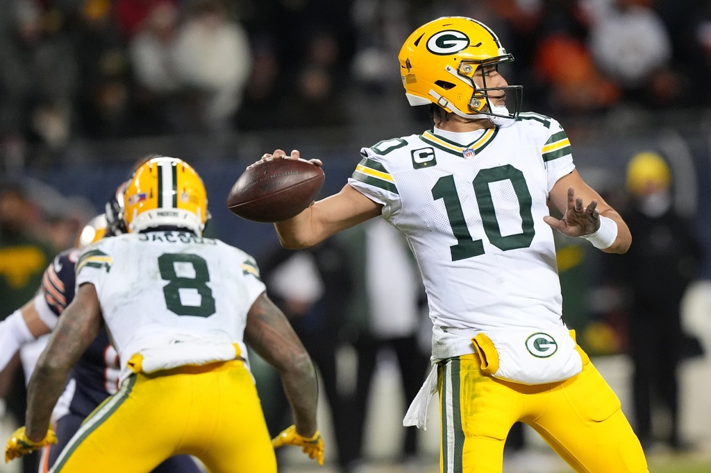 Green Bay Packers' Jordan Love throws during the second half of an NFL wild-card playoff football game against the Chicago Bears Saturday, Jan. 10, 2026, in Chicago. (AP Photo/Nam Huh)