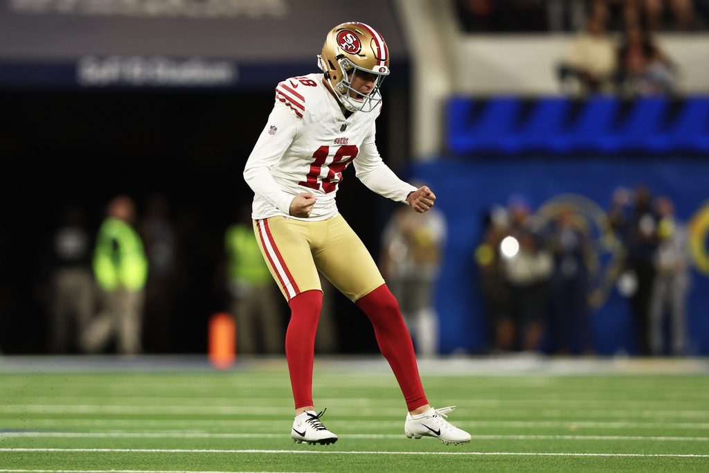 San Francisco 49ers kicker Eddy Piñeiro (18) reacts after kicking a field goal against the Los Angeles Rams during the second half of an NFL football game, Thursday, Oct. 2, 2025, in Inglewood, Calif. (AP Photo/Jessie Alcheh)