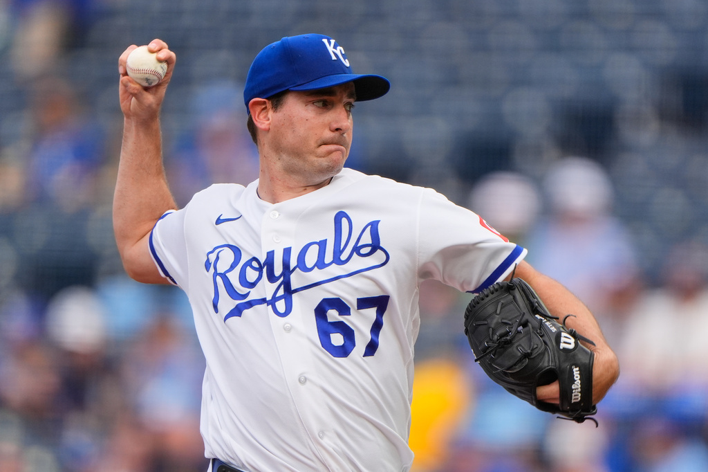 Kansas City Royals starting pitcher Seth Lugo throws during the first inning of a baseball game against the Boston Red Sox, Monday, May 18, 2026, in Kansas City, Mo. (AP Photo/Charlie Riedel)
