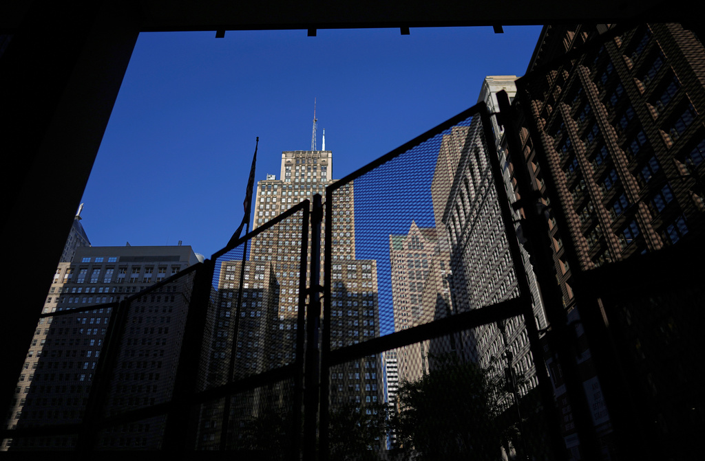 Security barriers are seen at the Everett McKinley Dirksen United States Courthouse, Monday, Sept. 8, 2025, in Chicago. (AP Photo/Carolyn Kaster)