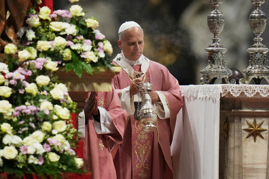 Pope Leo XIV celebrates a Mass on the occasion of the Jubilee of Prisoners in St. Peter's Basilica, at the Vatican, Sunday, Dec. 14, 2025. (AP Photo/Alessandra Tarantino)