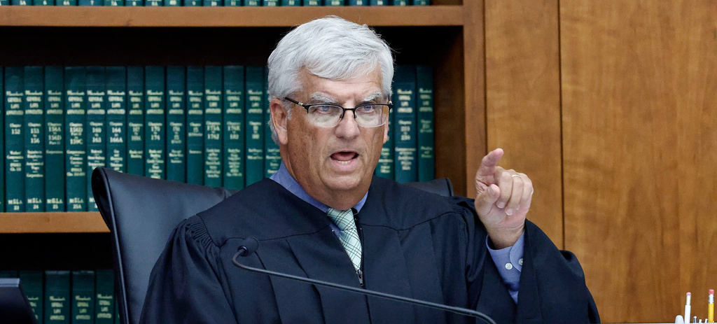 Judge William Sullivan admonishes the prosecution after their witness Dr. Kirk Heilbrun brought up the Catholic religion during his testimony about the mental state of Lindsay Clancy during Clancy's murder trial at Plymouth Superior Court, Monday, Aug. 24, 2026 in Plymouth, Mass. (Greg Derr/The Patriot Ledger via AP, Pool)