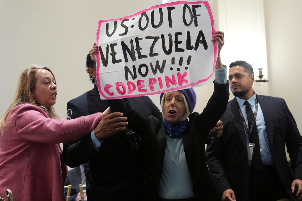 CORRECTS SPELLING TO MEDEA NOT MADEA Medea Benjamin, co-founder of Code Pink, interrupts a meeting at the Organization of American States (OAS) about Venezuela, Tuesday, Jan. 6, 2026, at the OAS in Washington. (AP Photo/Jacquelyn Martin)