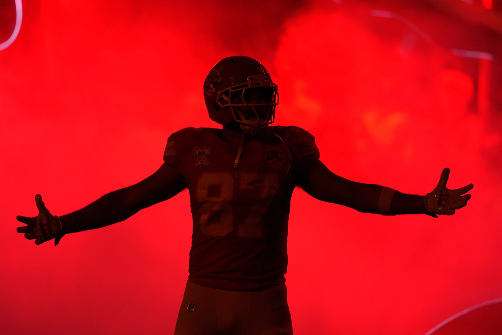 Kansas City Chiefs tight end Travis Kelce is introduced onto the field prior to an NFL football game against the Denver Broncos Thursday, Dec. 25, 2025, in Kansas City, Mo. (AP Photo/Charlie Riedel)