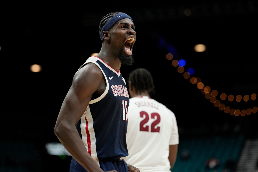 Gonzaga forward Graham Ike (15) reacts during the first half of an NCAA college basketball game against Alabama Monday, Nov. 24, 2025, in Las Vegas. (AP Photo/Lucas Peltier)