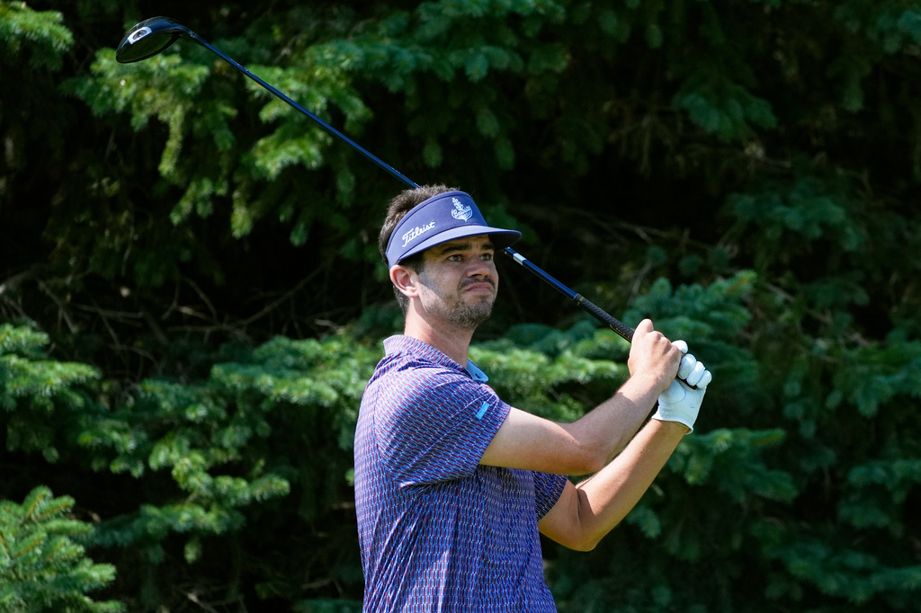 Beau Hossler hits from the second tee during the first round of the 3M Open golf tournament at the Tournament Players Club Thursday, July 23, 2026, in Blaine, Minn. (AP Photo/Bruce Kluckhohn)
