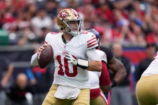 San Francisco 49ers quarterback Mac Jones throws during the first half of an NFL football game against the Houston Texans Sunday, Oct. 26, 2025, in Houston. (AP Photo/Eric Gay) San Francisco 49ers quarterback Mac Jones throws during the first half of an NFL football game against the Houston Texans Sunday, Oct. 26, 2025, in Houston. (AP Photo/Eric Gay)