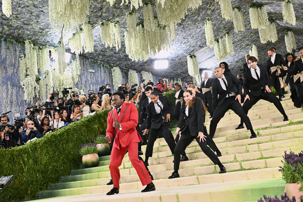 Joshua Henry performs at The Metropolitan Museum of Art's Costume Institute benefit gala celebrating the opening of the "Costume Art" exhibition on Monday, May 4, 2026, in New York. (Photo by Evan Agostini/Invision/AP)
