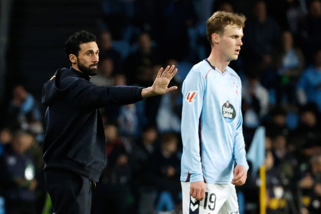 Real Madrid's head coach Alvaro Arbeloa gives instruction inside the box team area during a Spanish La Liga soccer match between Celta Vigo and Real Madrid in Vigo, Spain, Friday, March 6, 2026. (AP Photo/Lalo R. Villar)