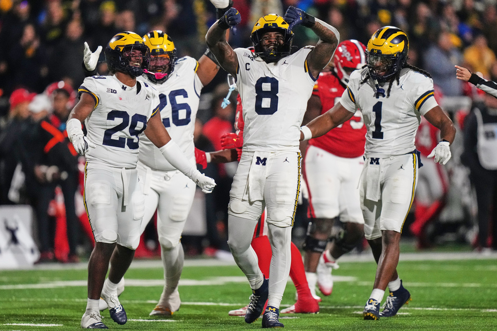 Ohio State-Michigan and Oregon-Washington clashes have Big Ten championship and CFP implications