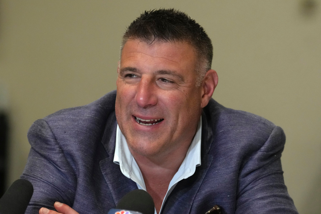 New England Patriots head coach Mike Vrabel speaks to reporters at the NFL football annual meetings, Tuesday, March 31, 2026, in Phoenix. (AP Photo/Ross D. Franklin)