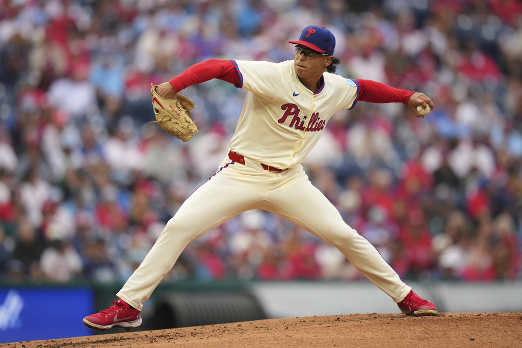 Philadelphia Phillies' Jesús Luzardo pitches during the second inning of a baseball game against the Seattle Mariners Wednesday, Aug. 20, 2025, in Philadelphia. (AP Photo/Matt Slocum)