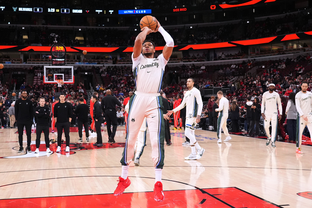 Milwaukee Bucks forward Giannis Antetokounmpo warms up before an NBA basketball game against the Chicago Bulls in Chicago, Saturday, Dec. 27, 2025. (AP Photo/Nam Y. Huh)