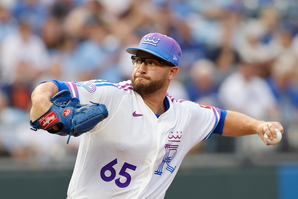 Kansas City Royals pitcher Noah Cameron delivers to a Detroit Tigers batter during the first inning of a baseball game in Kansas City, Mo., Friday, Aug. 21, 2026. (AP Photo/Colin E. Braley)