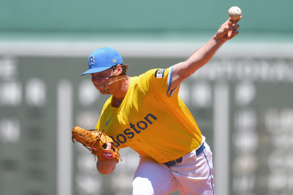 Boston Red Sox's Jake Bennett delivers a pitch to a New York Yankees batter in the first inning of a baseball game, Saturday, June 27, 2026, in Boston. (AP Photo/Steven Senne)