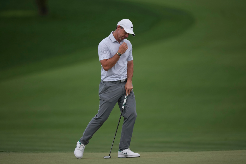 Rory McIlroy, of Northern Ireland, misses his shot on the 15th green during the first round of the Arnold Palmer Invitational at Bay Hill golf tournament Thursday, March 5, 2026, in Orlando, Fla. (AP Photo/Matt Slocum)