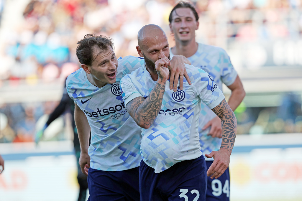 Inter's Federico Dimarco celebrates scoring, during the Serie A soccer match between Bologna and Inter Milan, in Bologna, Italy, Saturday, May 23, 2026. (Gianni Santandrea/LaPresse via AP)