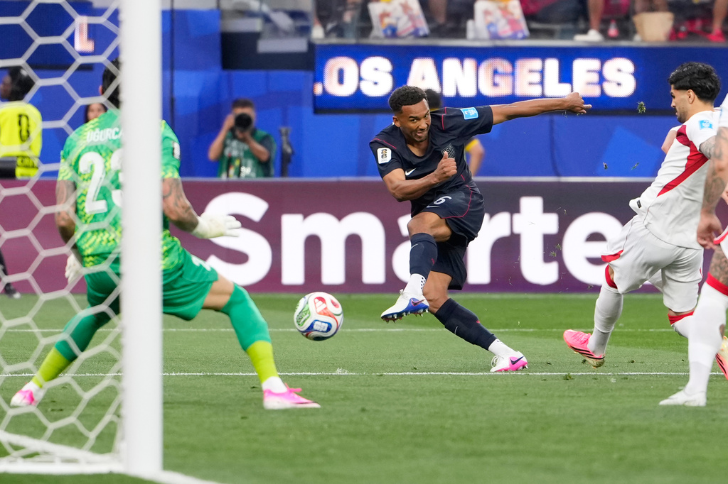 United States' Auston Trusty scores his side's opening goal during a World Cup Group D soccer match against Turkey in Inglewood, Calif., near Los Angeles, Thursday, June 25, 2026. (AP Photo/Mark J. Terrill)