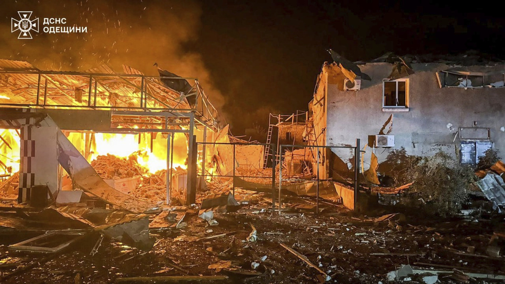 In this photo provided by the Ukrainian Emergency Service, the fire following a Russian missile attack is seen in Tatarbunary, Odesa region, Ukraine, Tuesday, Sept. 23, 2025. (Ukrainian Emergency Service via AP)