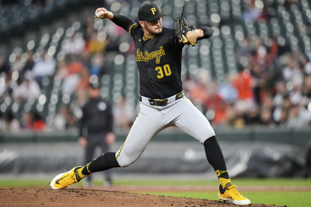 Pittsburgh Pirates starting pitcher Paul Skenes (30) delivers during the second inning of a baseball game against the Baltimore Orioles, Wednesday, Sept. 10, 2025, in Baltimore. (AP Photo/Stephanie Scarbrough)