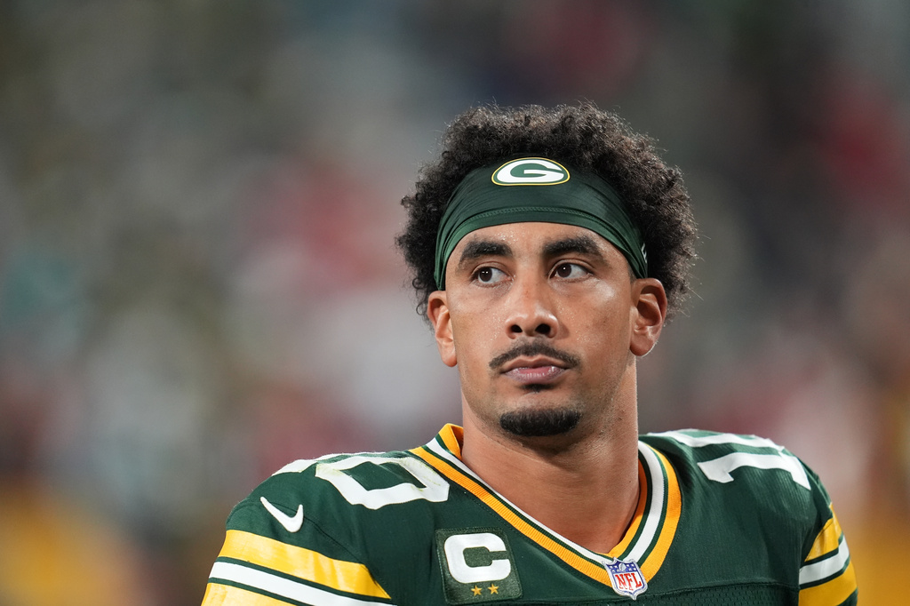 Green Bay Packers' Jordan Love walks off the field after an NFL football game against the Atlanta Falcons in Green Bay, Wis., Thursday, Sept. 24, 2026. (AP Photo/Abbie Parr)