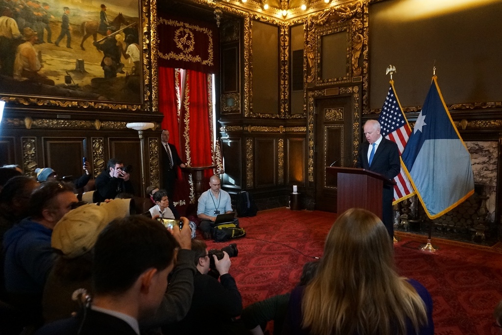 Minnesota Gov. Tim Walz holds a news conference at the Minnesota State Capitol on Monday, Jan. 5, 2026, in St. Paul, Minn. (AP Photo/Giovanna Dell'Orto)