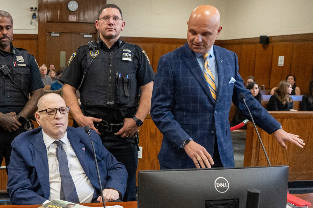 POOL PHOTO: Harvey Weinstein appeared in court today to see if he will have to stand trial again for his sexual assault crimes. Photos by Steven Hirsch /New York Post via AP) Harvey Weinstein appears in court in New York, Thursday, Jan. 8, 2026. (Steven Hirsch/New York Post via AP, Pool)