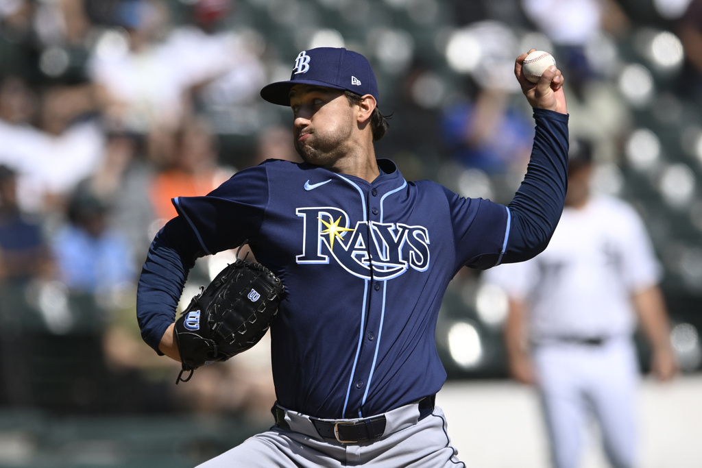 Tampa Bay Rays starter Ian Seymour delivers a pitch during the first inning of a baseball game against the Chicago White Sox, Thursday, Sept. 11, 2025, in Chicago. (AP Photo/Paul Beaty)