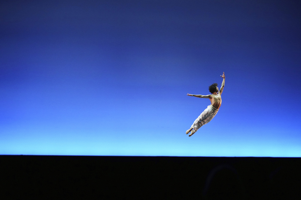A ballet dancer rehearses for the upcoming production of "Despertares 2025" at the National Auditorium in Mexico City, Friday, Aug. 29, 2025. (AP Photo/Eduardo Verdugo)