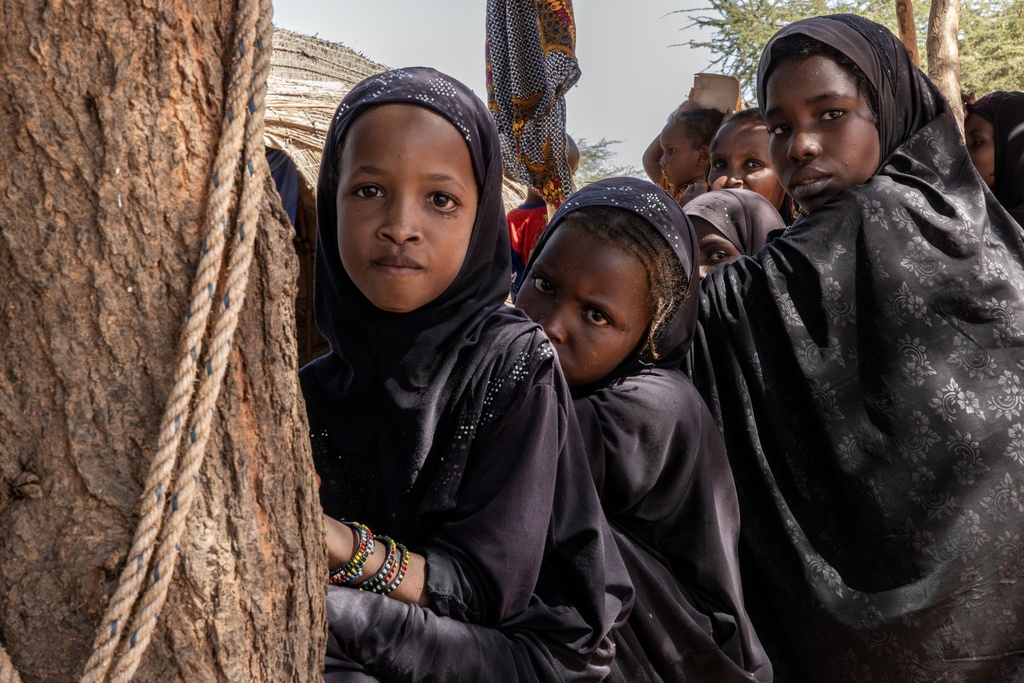 Fulani community members who have recently fled violence in Mali, take refuge in Makhal Oulad Zeid, Mauritania, Wednesday, Nov. 5, 2025. (AP Photo/Caitlin Kelly)