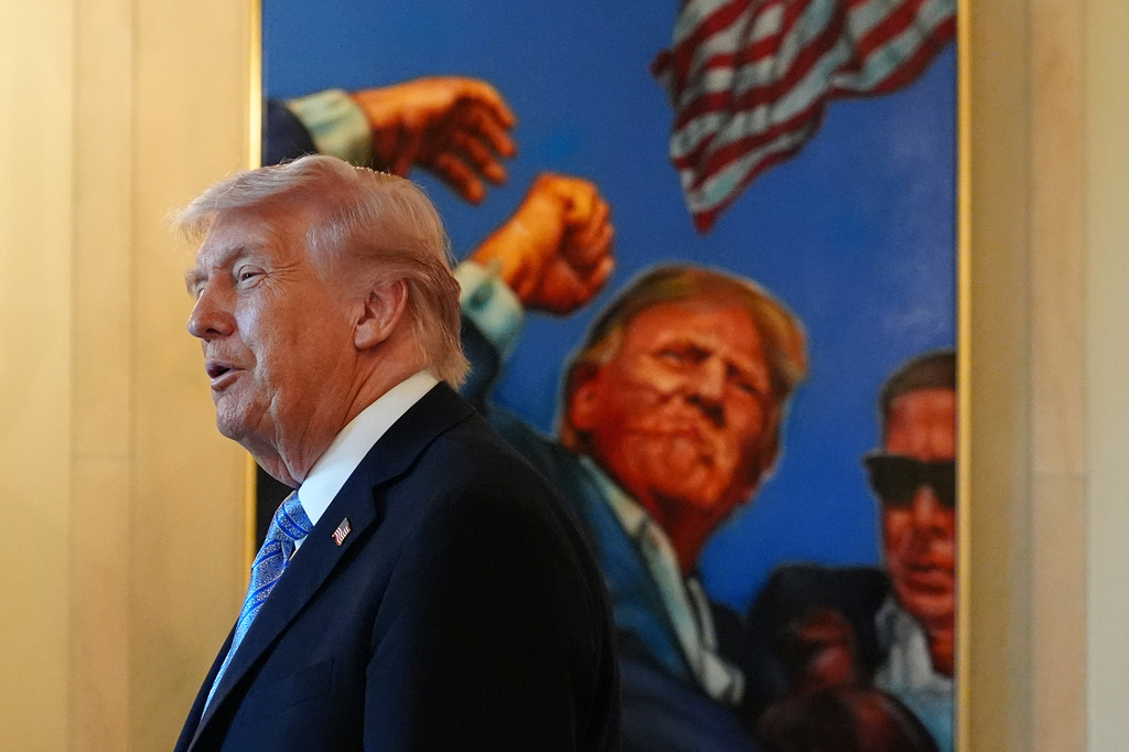 President Donald Trump talks with small business owners in the Grand Foyer of the White House, Monday, May 4, 2026, in Washington. (AP Photo/Jacquelyn Martin)