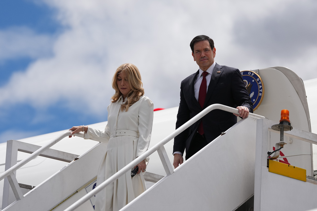 U.S. Sec. of State Marco Rubio and his wife Jeanette Rubio deplane at Mariscal Sucre International airport in Quito, Ecuador, Wednesday, Sept. 9, 2026. (AP Photo/Dolores Ochoa, Pool)
